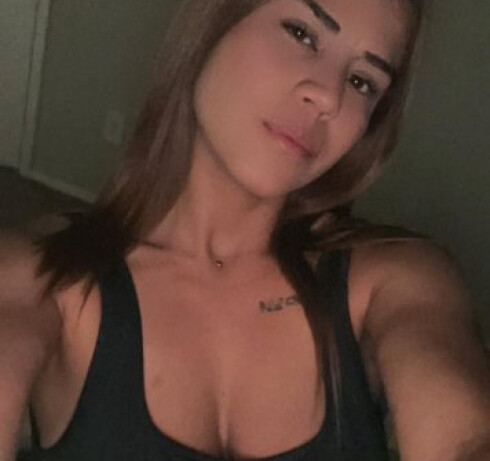 Brenda paisita Colombia Latina cachonda real