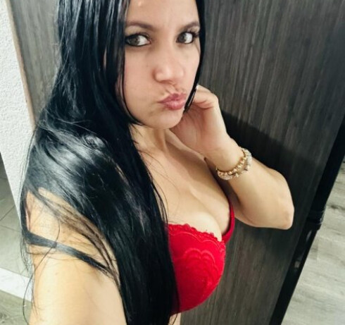 Natalia I am sexy latin girl, call me.